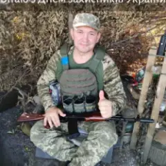 ПСГ — Очі карі