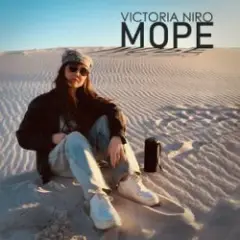 Victoria Niro — Море